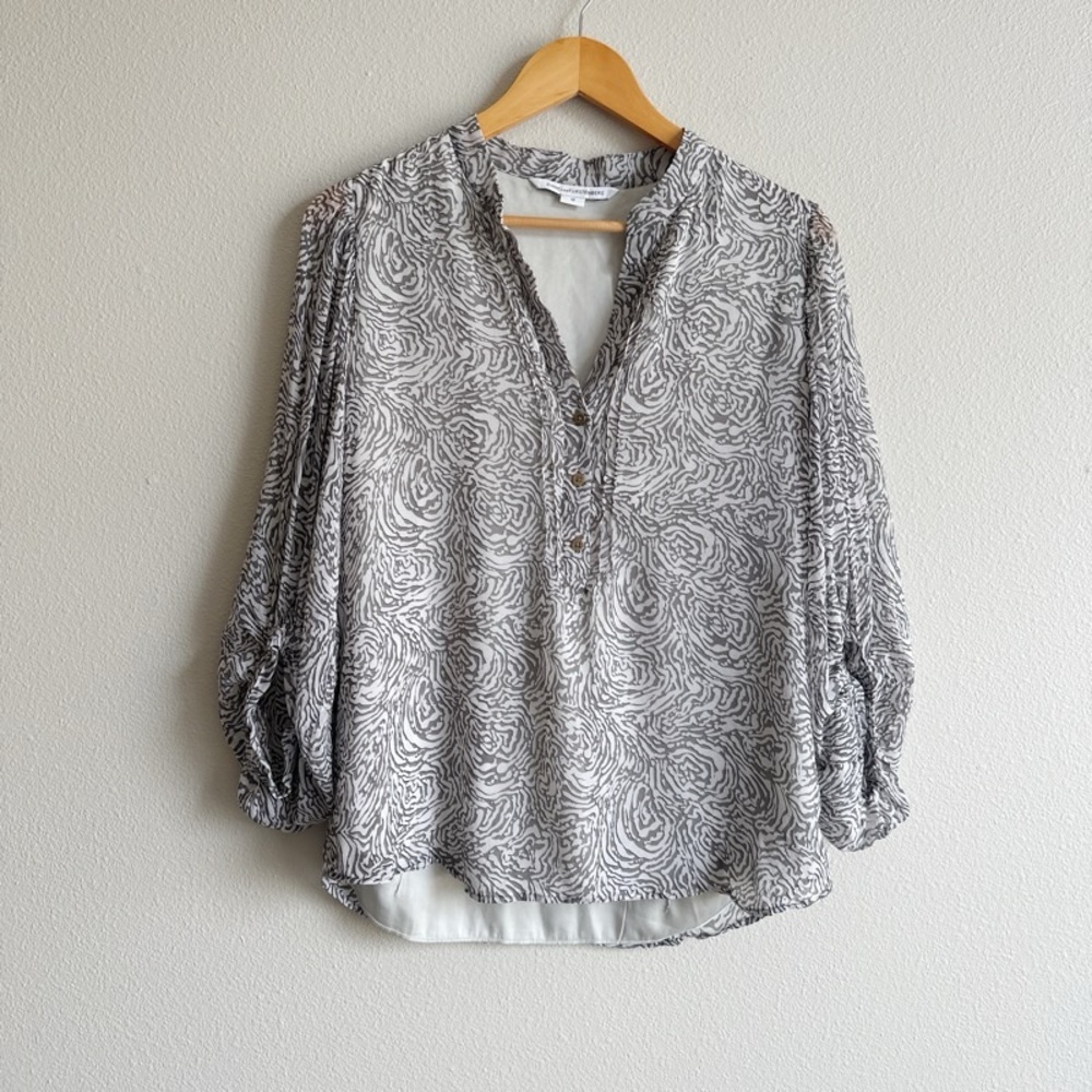 Diane Von Furstenberg Syrah Print Chiffon Silk Blouse Size 10